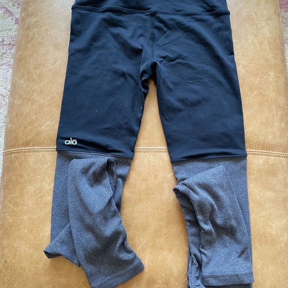 Alo Goddess Leggings - Picture 5 of 7